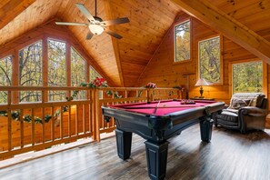 Spielezimmer