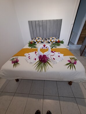 2 habitaciones, tabla de planchar con plancha y wifi gratis 