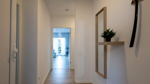 Unclassified image, 4 of 14, button - Stylish & central vacation apartment in Oranienburg (Oranienburg)