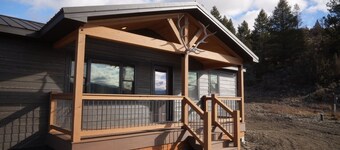 Newly Constructed Recreational Getaway with Beautiful Mountain Views