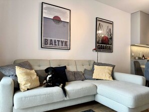 Apartment, Balcony, Courtyard View | Iron/ironing board, free WiFi