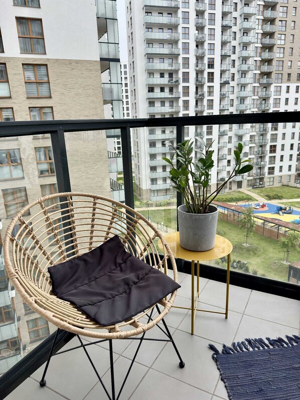 Leilighet, balkong, bakgårdsutsikt | Balkong