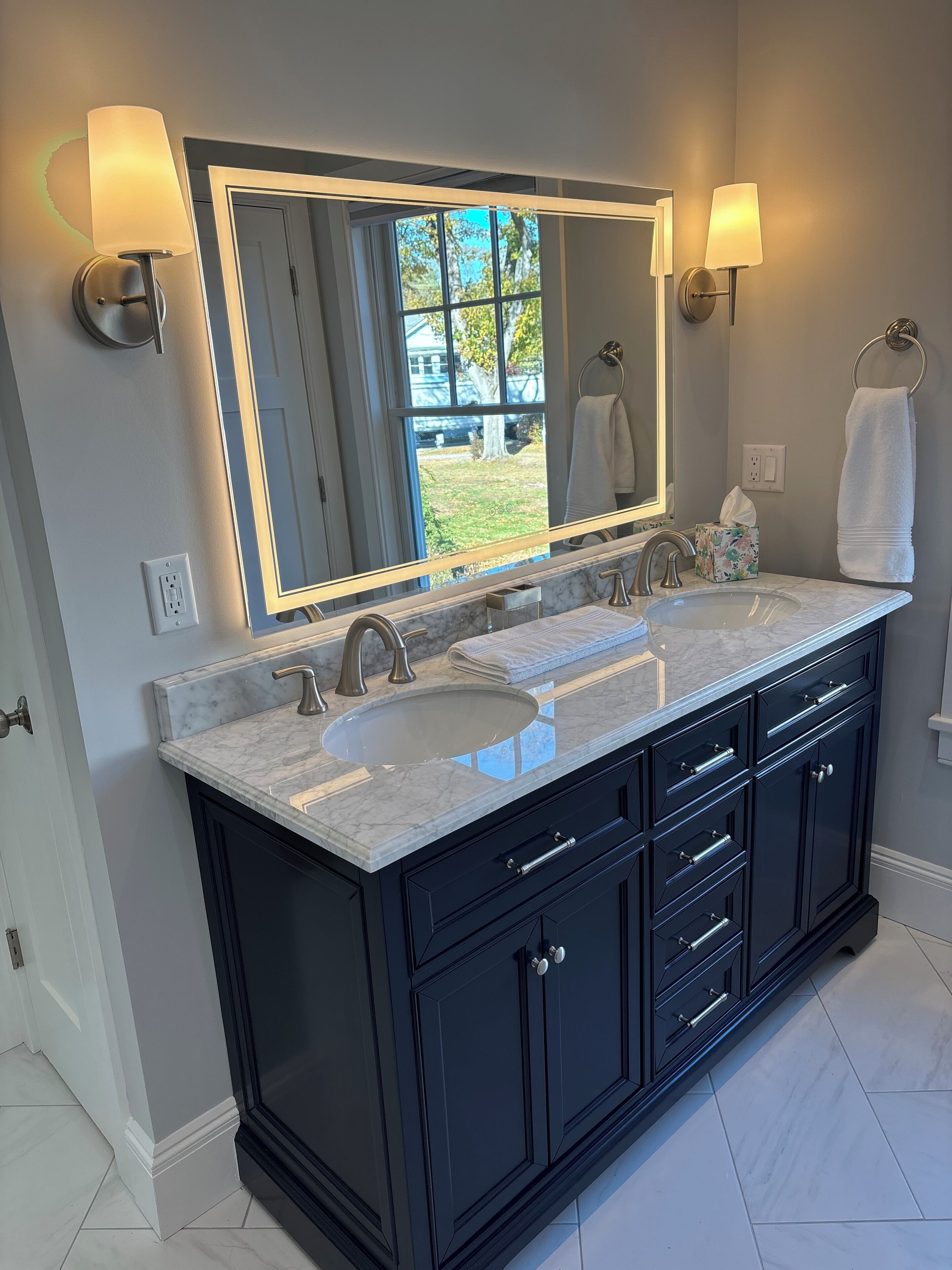 淋浴设施、吹风机、毛巾、肥皂