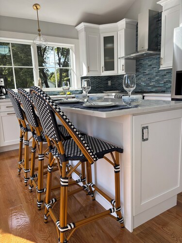 Captain Holmes Carriage House in historic downtown Mystic newly renovated