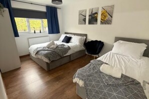 4 chambres, Wi-Fi gratuit, draps fournis