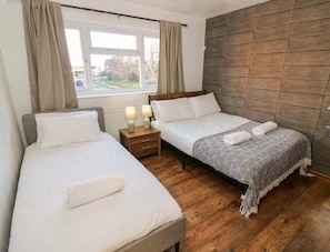 Gambar tidak terklasifikasi, 3 dari 10, tombol