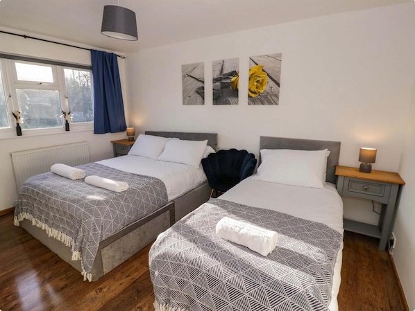 Gambar tidak terklasifikasi, 1 dari 10, tombol