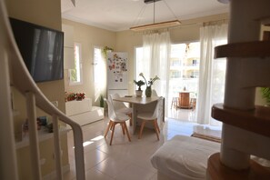 Interior - Bright apartament with pool (Golf del Sur)