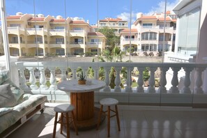 المنطقة المحيط�ة بالمنشأة