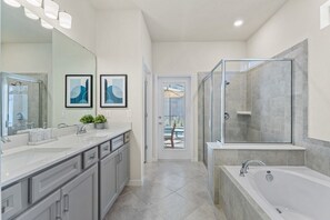 Towels - 7 BEDS | 6 BATHS ROOM POOL/SPA Disney Castle Mania Home! (Clermont)