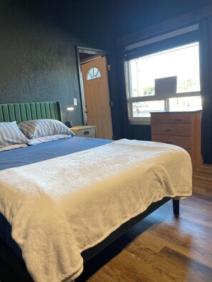 3 soverom, strykejern/-brett, wi-fi (inkludert) og sengetøy