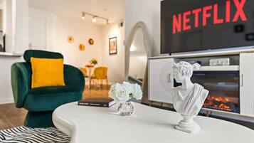 Fernseher, Kamin, Videospiele