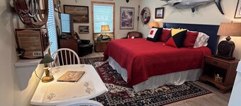 Pet Friendly Studio in Morehead City, 500' from MHC Boat Ramp and Sound