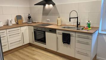 Microones, forn, placa de cuina i rentaplats