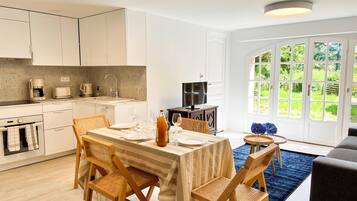 House | Dining