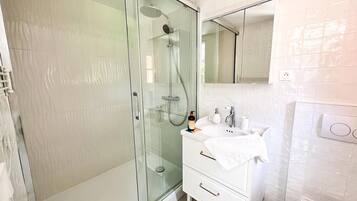 House | Bathroom