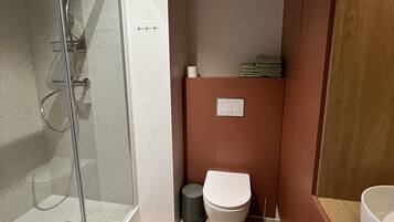 Apartment | Bathroom