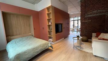 Apartment | 1 bedroom, bed sheets