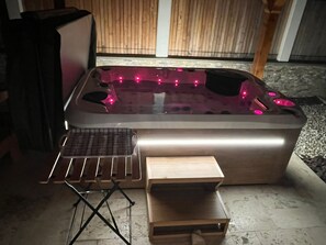 室外 SPA 浴缸