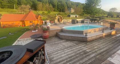 Finnish Kota with Jacuzzi, sauna, heated swimming pool and wellness treatments