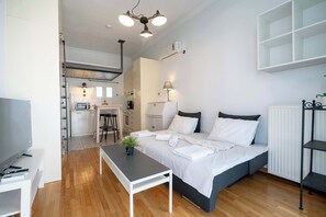 1 slaapkamer, een strijkplank/strijkijzer, internet, beddengoed