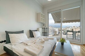 1 bedroom, iron/ironing board, Internet, bed sheets - City Panorama Studio by ΜΡS (Athens)