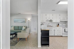 Interior - Cozy Cottage Minutes from the Beach (Sarasota)