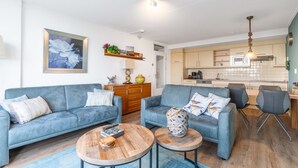 Apartment | Living room - 4-person Apartment With Island View (De Koog)