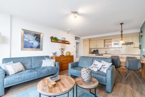 Apartment | Living room - 4-person Apartment With Island View (De Koog)
