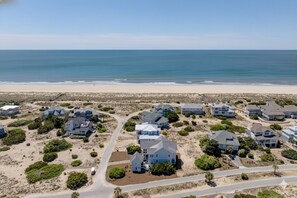 كراسي للتشمس، مناشف للشاطئ