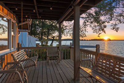 Lakefront Cottage with Stunning Sunset Views at Indian Lake!