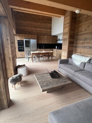 Living area - Chalet atmosphere at Alpaka Lodge - CrestVoland- 6 pers. 80m2 - Espace Diamant (Crest-Voland)