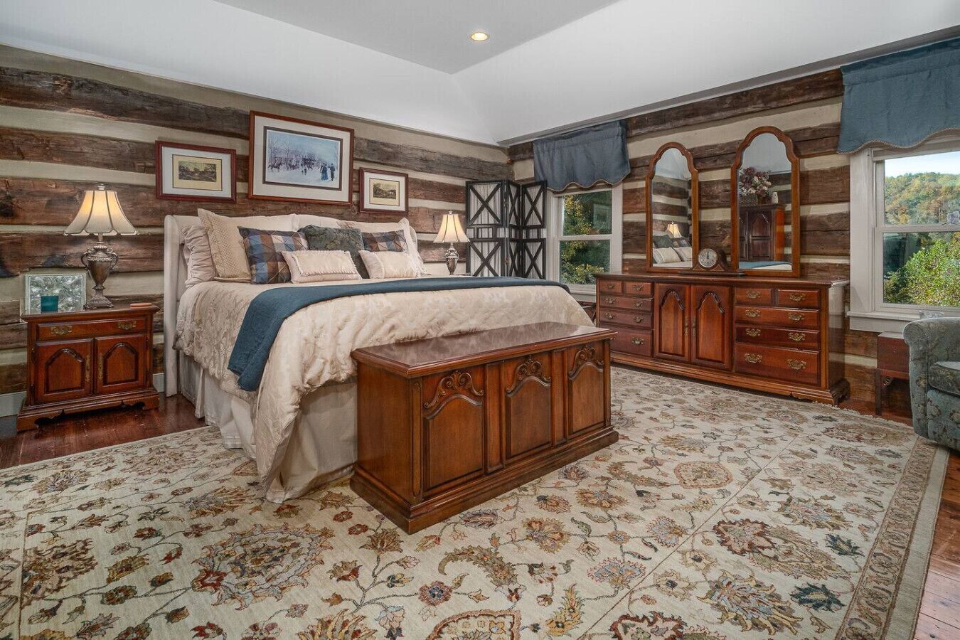 3 bedrooms, desk, iron/ironing board, WiFi