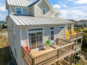 Terrace/patio - Private Beach Access, Pet-Friendly! SEArenity Now (Surf City)