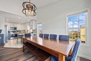 Dining - Private Beach Access, Pet-Friendly! SEArenity Now (Surf City)