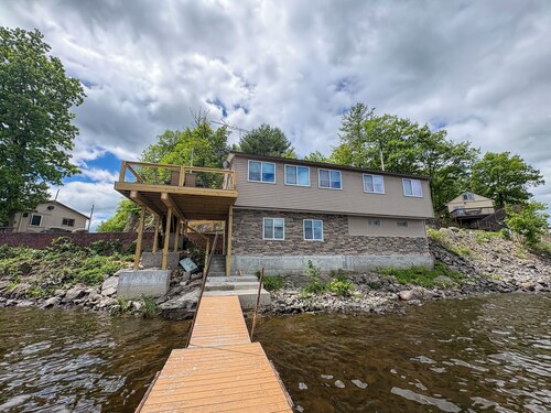 Lakeside Lodge- Waterfront cabin