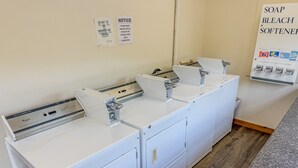 Interior - Cliffside Hideaway-Renovations & upgrades coming! (Hammond)