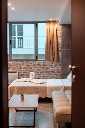 Spa - Modern Comfort Meets Athenian Charm – Parthenon Portrait Apartment (Athina)