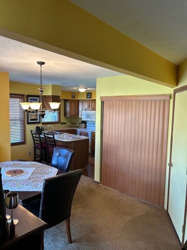 Dining - Fully Furnished Townhome (Lafayette)