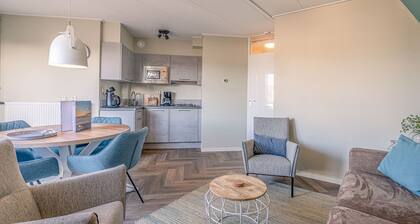 Nice Pet-friendly Apartment Near the Center of De Koog