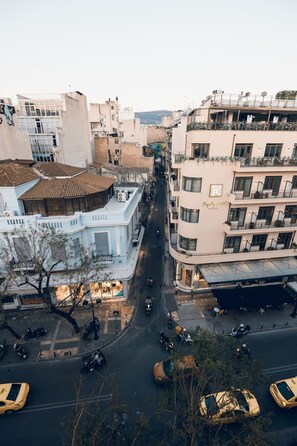 Exterior - Acrolights By Night • 50m from Monastiraki Square with Stunning Acropolis View from Window (Athina)