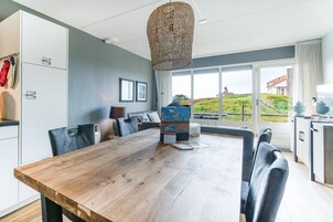 Apartment | Dining