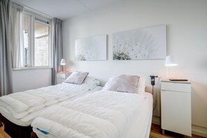 Apartment | 2 bedrooms, individually furnished, bed sheets - 4 Person Apartment With sea View (De Koog)