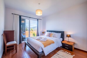 1 bedroom, iron/ironing board, Internet, bed sheets - The Red Nest by GALMI (Calheta (Madeira))