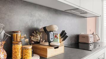 Køleskab, mikrobølgeovn, ovn, opvaskemaskine