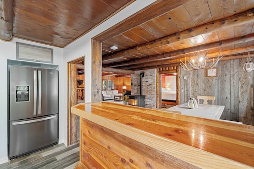 The Moose Bunkhouse