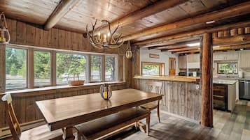 House | Dining room