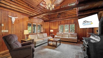House | Living area | TV, fireplace