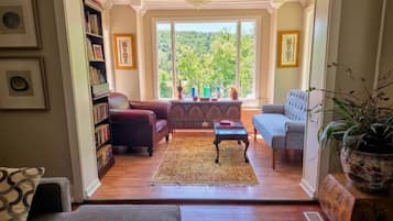 Smart TV, books