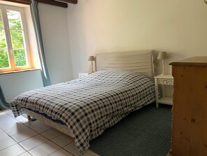 Fer et planche à repasser, Wi-Fi, draps fournis